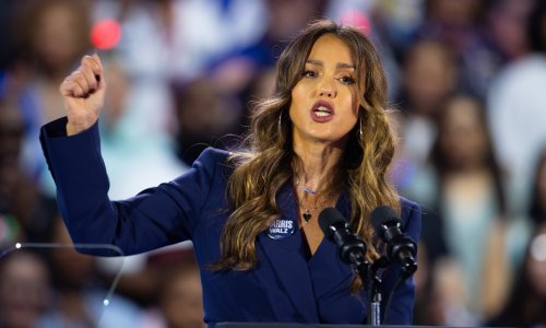 Jessica Alba nestala sa seta; pronađena je nakon 14 sati zavezana u automobilu