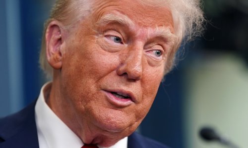 Trump: Uvest ćemo 'apsolutne' carine na proizvode iz EU-a