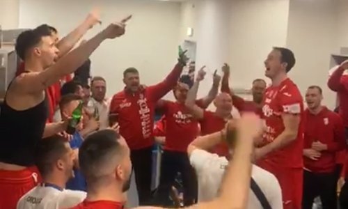 Pogledajte ludnicu u svlačionici kad je ušao Ivano Balić i kad je krenula himna rukometaša