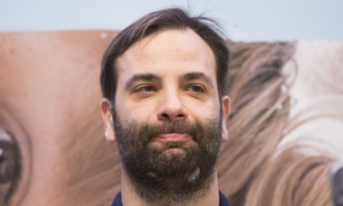 Nikad elegantniji Ivano Balić: Na tekmu stigao u odijelu i kaputu