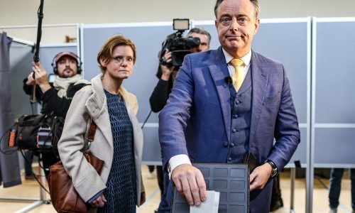 Pao dogovor u Belgiji; formira se koalicijska vlada