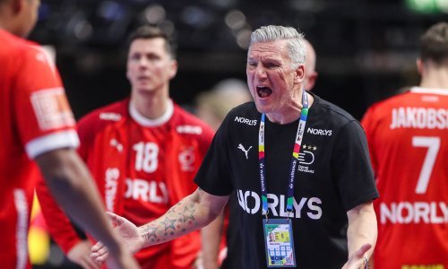 Danski izbornik u naletu bijesa vrijeđao igrače; sad je s njim na klupi psihologinja