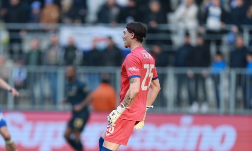 Golman Dinama na udaru Kohorte, pogledajte što se dogodilo u 27. sekundi igre...