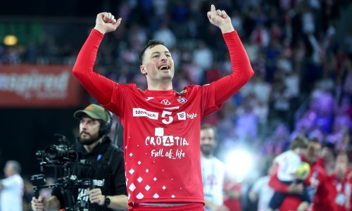 Duvnjak danas igra zadnju utakmicu za Hrvatsku; pogledajte kako su se od njega oprostili Vori i Džomba