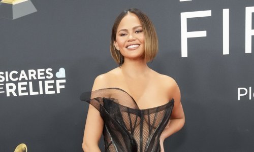 Pokazala je novu frizuru, ali zbog neukusne haljine i ona je pala u drugi plan