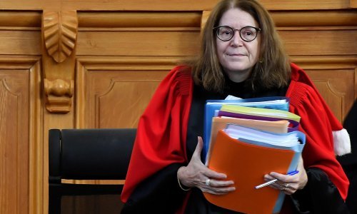 Počinje najveće suđenje u povijesti Francuske: Bivši kirurg pod anestezijom silovao i zlostavljao pacijente