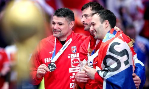 Lovren srebrnim rukometašima: 'Pazite samo da vas ne prekinu'