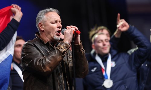 Thompson oduševio fanove: Na Facebooku objavio nastup s dočeka rukometaša