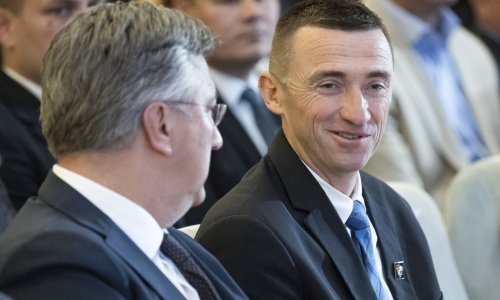 Plenković primiruje DP s tri nove fotelje, doznaje se i koje. Penava: To vam je život...