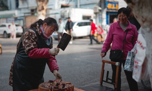 Kako živi Wuhan pet godina nakon pandemije? O koroni šute i kunu se u - umjetnu inteligenciju