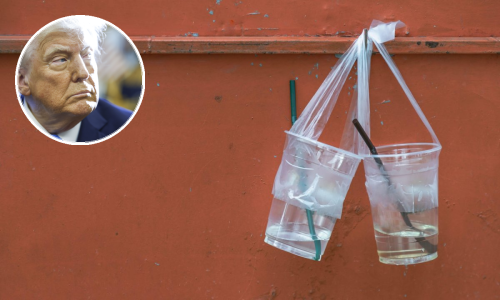 Trump odlučio vratiti plastične slamke uz poruku, a papirnate nazvao 'smiješnima'