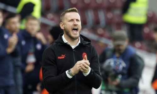 Trener dobio otkaz jer nije ubacio predsjednikovog sina, igrači se pobunili, a onda...