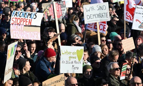 Više od 200.000 ljudi prosvjedovalo protiv krajnje desnice