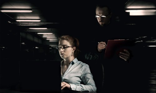 Sumnjate da vas netko špijunira online? Evo kako se zaštititi