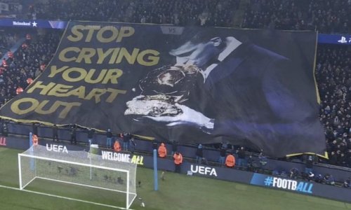 Navijači Manchester Cityja dočekali su Viniciusa posebnim transparentom: Prestani cmizdriti!