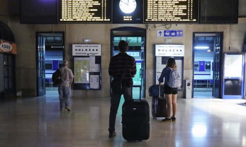 'Hrvatima u Srbiji nije lako, no Hrvatska stoji iza njih'