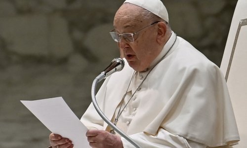 Papa Franjo na općoj audijenciji rekao da još pati od bronhitisa