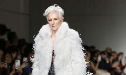 Prošetala pistom u 76-oj: Majka Elona Muska izazvala senzaciju