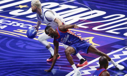 Počeo NBA All-Star kakav nikad nije viđen, obilježila ga spektakularna trica za pobjedu
