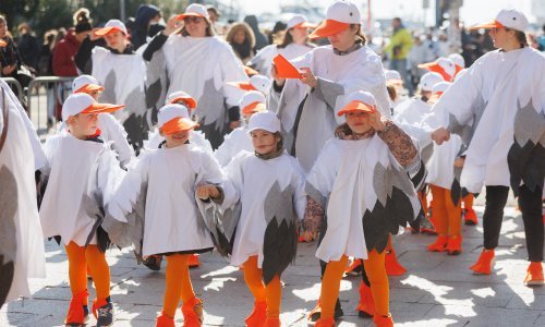 Počelo veselje na riječkom karnevalu: Sudjeluje 6 700 maškarica