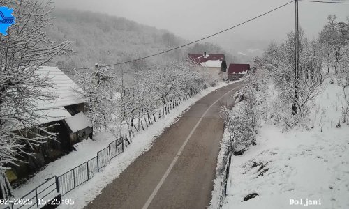 Snijeg i vjetar stvaraju probleme u BiH: 'Ne idite na put kroz pogođena područja'