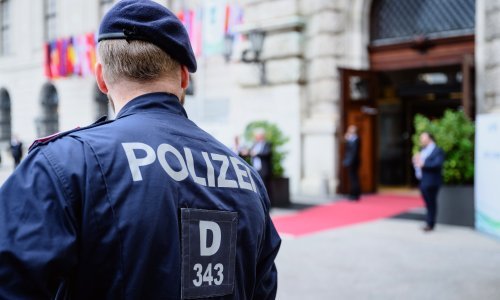 Tragedija u Beču: Austrijanac se srušio tijekom probnog leta motornim zmajem