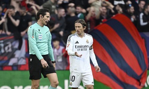 Ljutiti Modrić sucu: Ne, ne, ne...