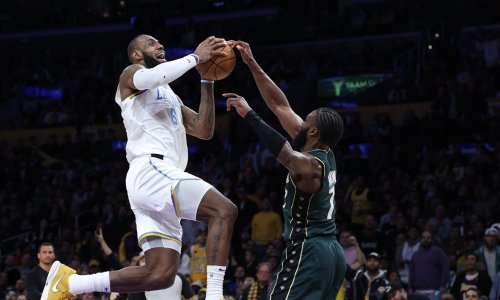 LeBron ušao u svlačionicu i zagrlio sve zvijezde osim jedne; je li ovo razlog hladnog pozdrava?