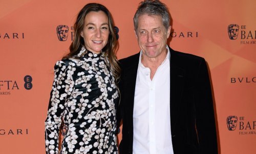 Supruga Hugha Granta ne izlazi iz minica, a ova je možda najkraća do sada