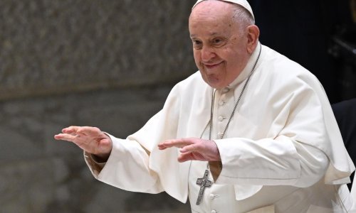 Vatikan objavio nove informacije o zdravstvenom stanju pape Franje