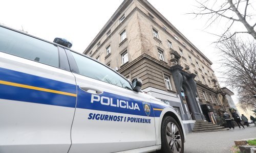 Bijesan otac pretukao zaštitara škole u Zagrebu zbog uznemiravanja učenica?