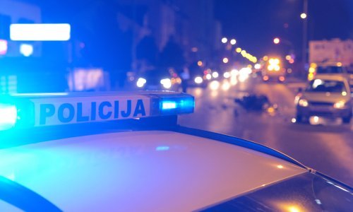Hitna u Istri naletjela na pješakinju izvan pješačkog i usmrtila je