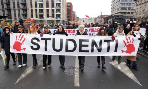 Novi sukobi policije i studenata u Srbiji, oglasio se i Vučić