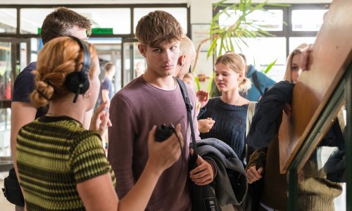 Na male ekrane stiže druga sezona hit serije 'Sram'