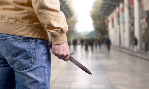 Dvoje ljudi ubijeno nožem u češkom trgovačkom centru