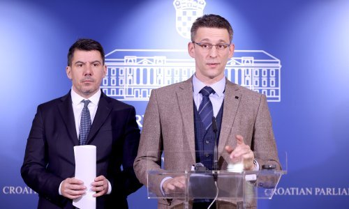 Most: Treba uvesti porez na ekstraprofite banaka