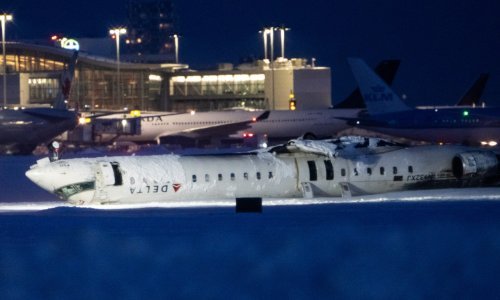 Putnicima aviona koji se prevrnuo na pisti ponuđena odšteta: Visjeli smo poput šišmiša