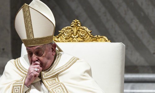 Papa Franjo donirat će Ukrajini četiri ambulantna vozila za bojišnicu