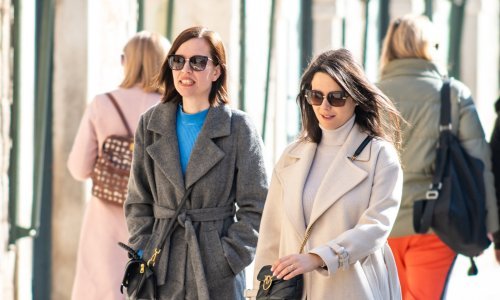 Modna izdanja sa Straduna: Ovakvi kaputi i čizme prolaze u svakoj prilici