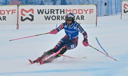 Pogledajte Zrinkinu vožnju koja je oduševila komentatora: Uragan, tornado, cunami...