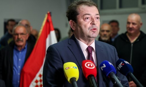 Jonjić osnovao stranku na grobu Ante Starčevića