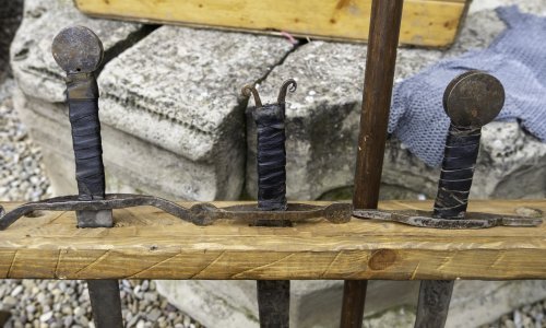 Pogled u povijest: Poljski lovci na blago pronašli ogroman uščuvani mač