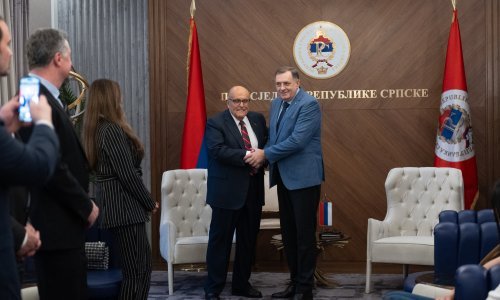 Trumpov suradnik i bivši gradonačelnik New Yorka doputovao u Banja Luku; susreo se s Dodikom