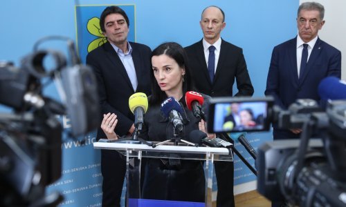 Gospić na nogama zbog divljeg odlagališta, stigla ministrica Vučković