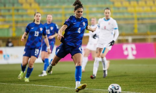 Hrvatske nogometašice tužne se vraćaju iz Albanije; Ukrajinke su pobijedile