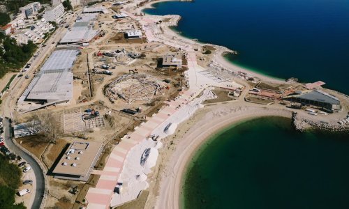 Radovi na Žnjanu u završnoj fazi: Pogledajte kako je postavljena čelična kupola amfiteatra