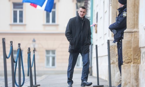 Penava o parlamentarnoj većini: Čisto matematički, ako nam nedostaje jedna ruka, imamo problem