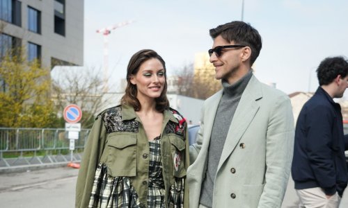 Ovaj stajling želimo kopirati: Fantastične čizme i proljetna jakna kakva se ne viđa često