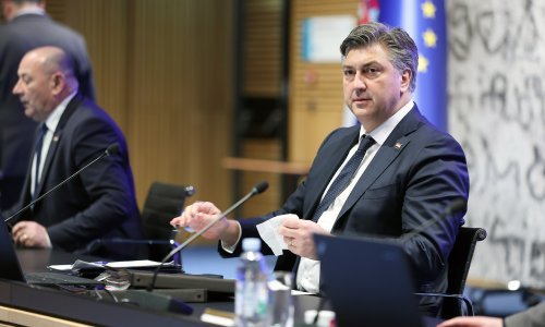 Pogledajte kako je Vlada kadrovirala na zatvorenom dijelu sjednice