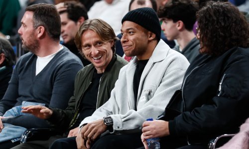 Luka Modrić i Kylian Mbappe iz prvog reda gledali kako Real pobjeđuje Barcelonu